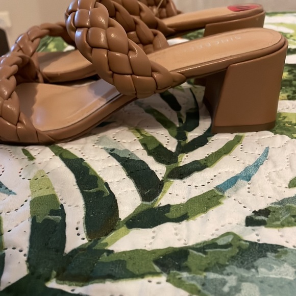 Sincerely Jules sandals - Picture 2 of 3